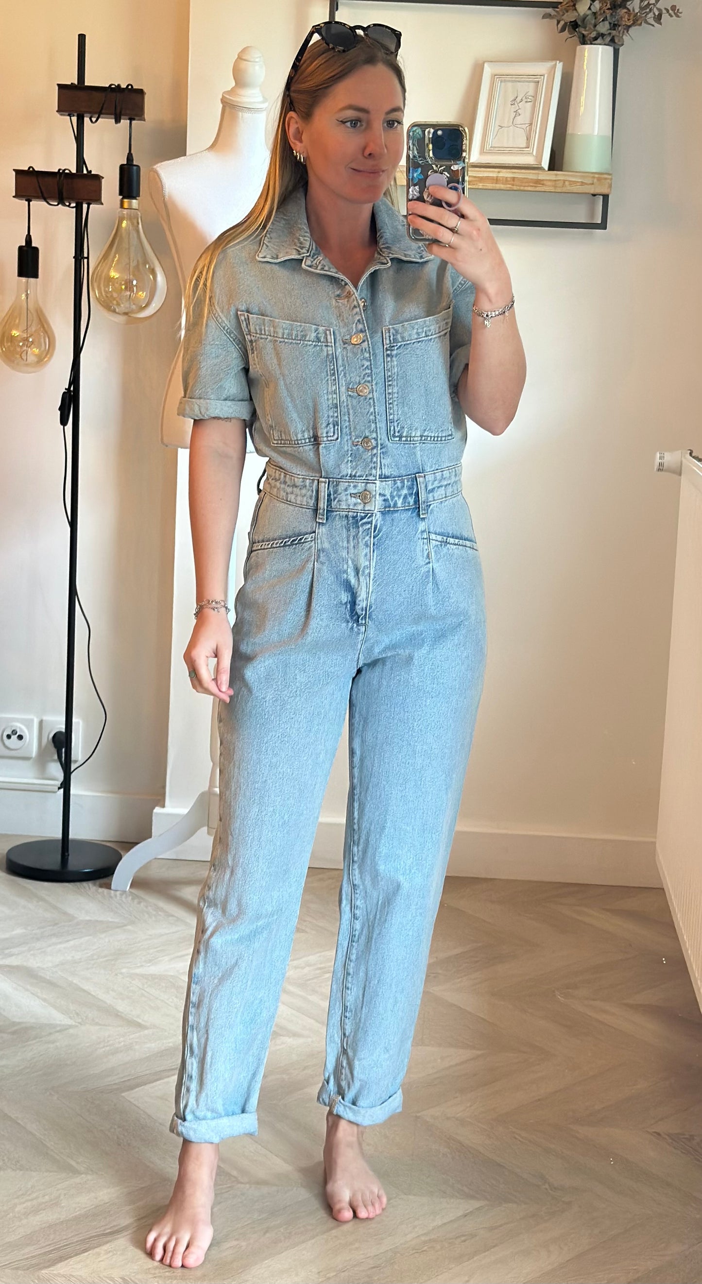 Combinaison en jean bleu neuve T.34