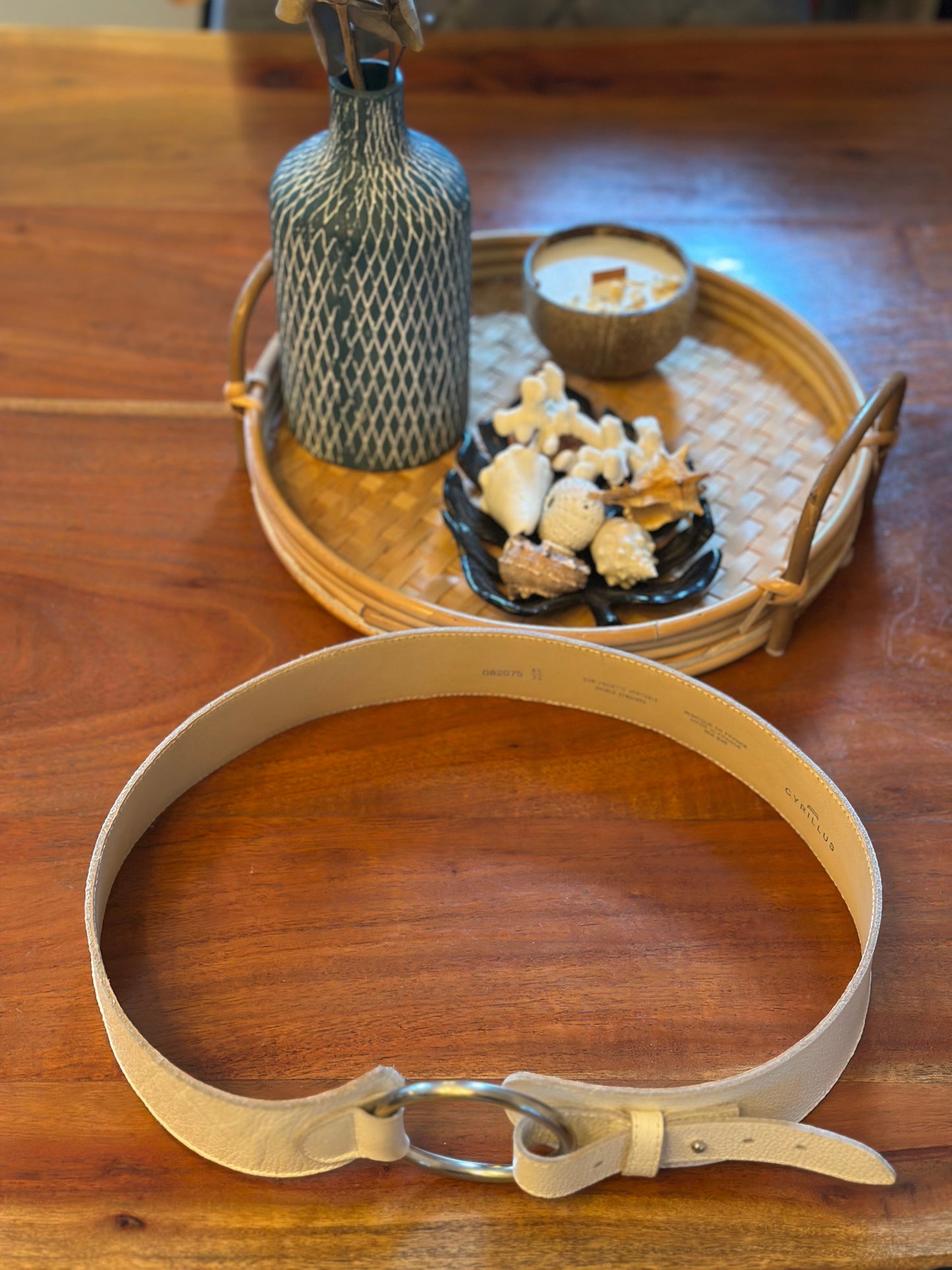 Ceinture blanc crème en cuir modèle vintage 20s’