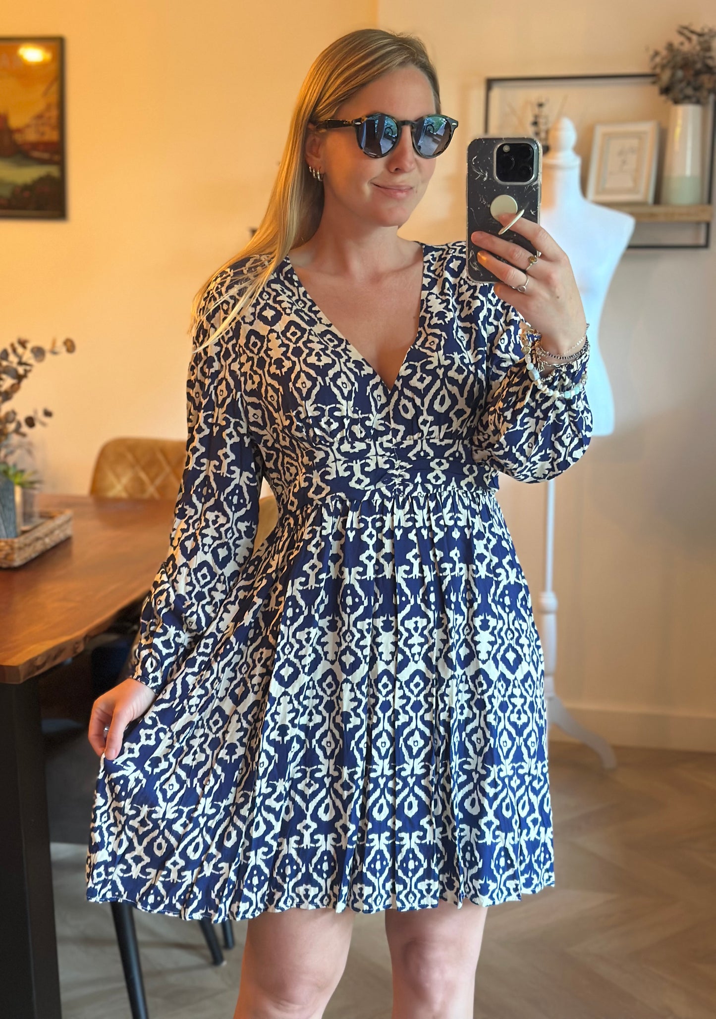 Robe courte imprimé bohème bleu blanc neuves T.36/38