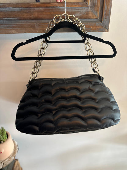 Sac Chloé Juana Medium cuir noir matelassé chaîne dorée neuf avec étiquette – modèle luxe