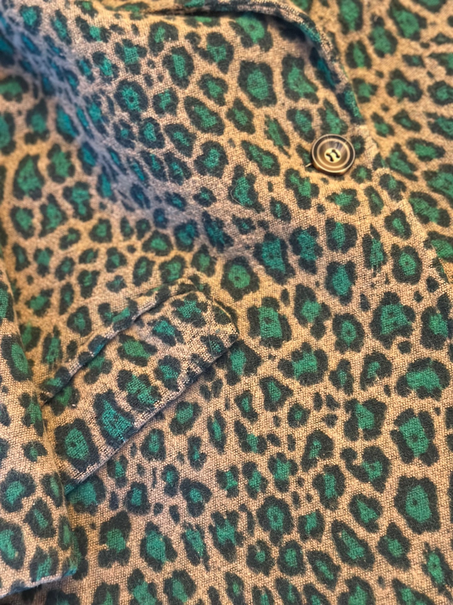 Manteau imprimé léopard lainé vert T.U