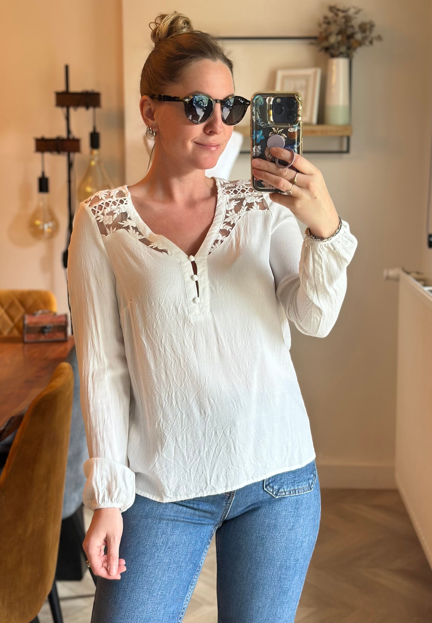 Blouse brodée blanche T.40