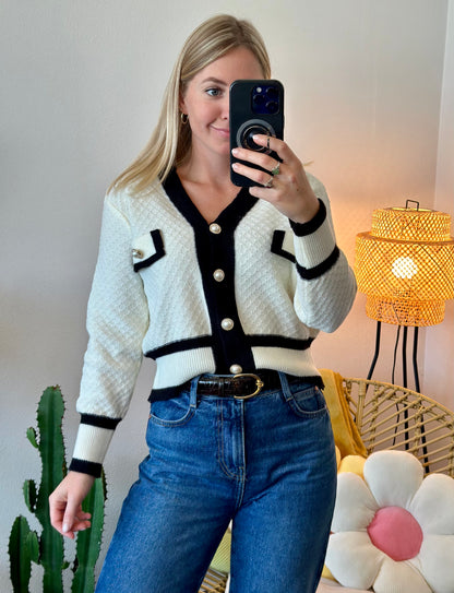 Cardigan blanc et noir en maille lainée avec détails boutonnés T.34/36