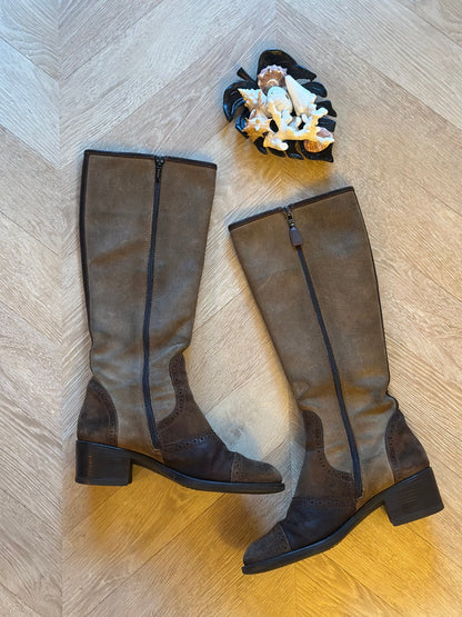Bottes en cuir suédé bicolores P.38