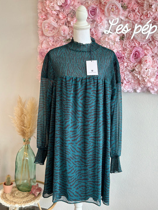 Robe fluide verte et noire à motifs neuve T.42