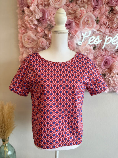 Blouse à motifs rouge, rose et bleu T.38