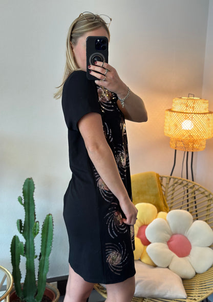 Robe noire à sequins T.40