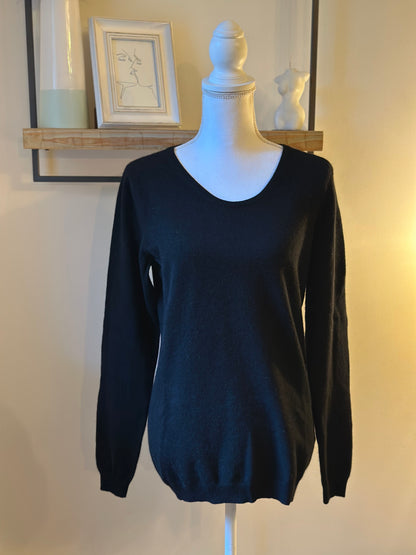 Pull col V uni noir en cachemire T.38