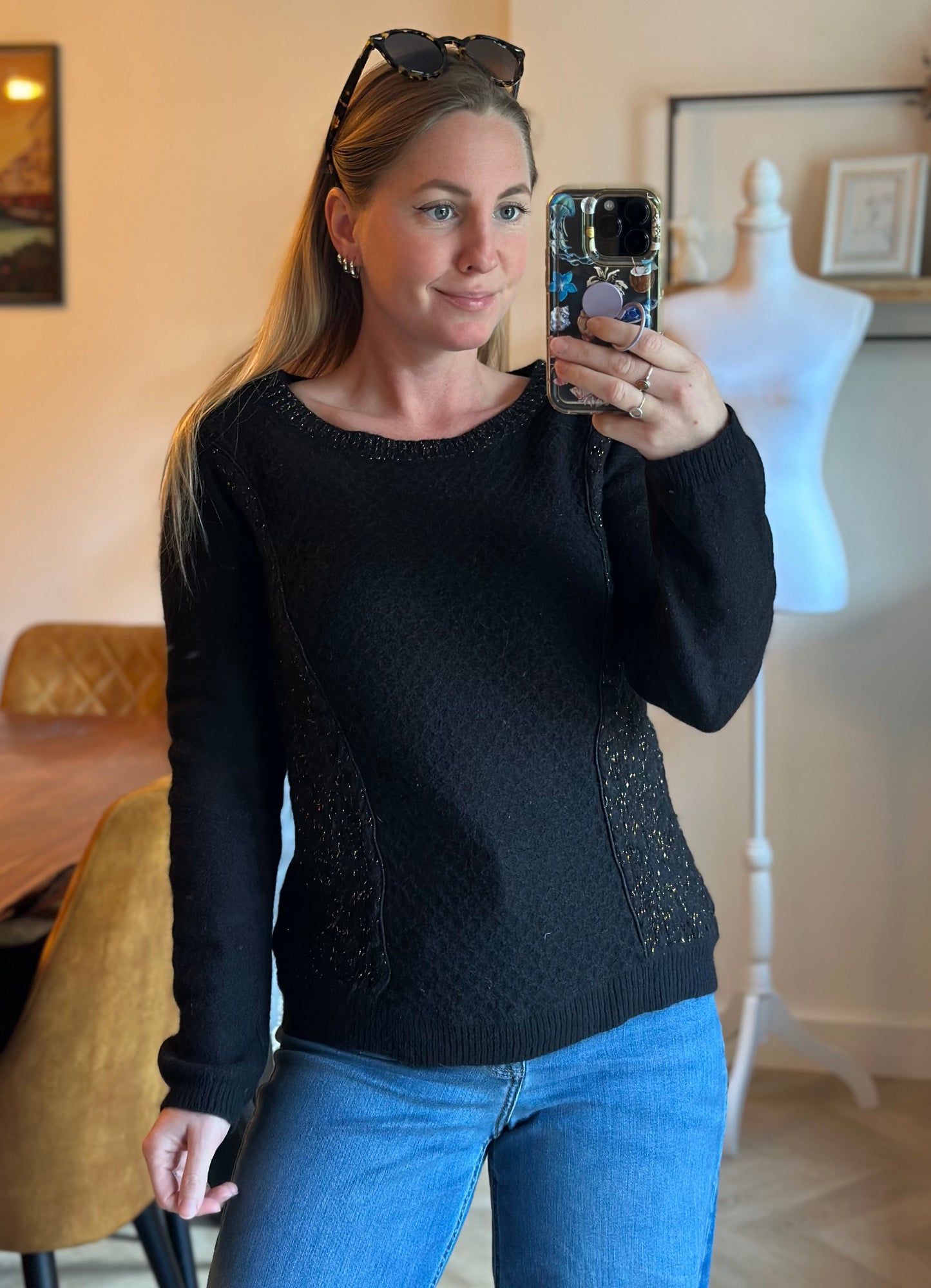 Pull noir maille texturée liseré doré laine et mohair T.36