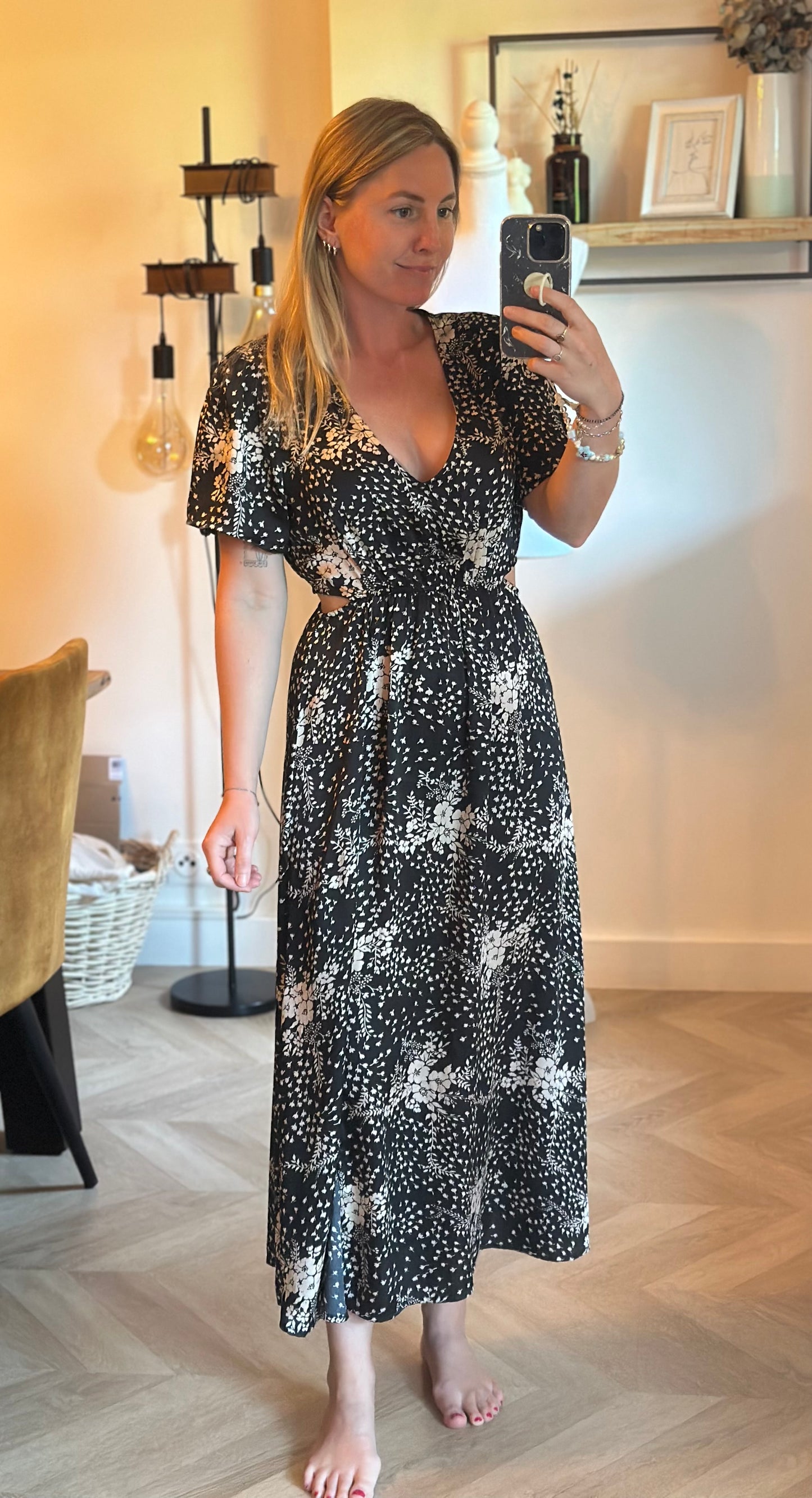 Robe longue imprimé fleuri noir et écru T.36/38