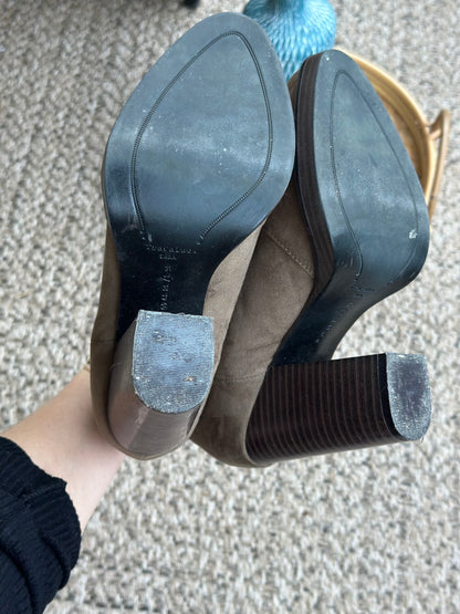 Bottines talon épais daim marron P.37