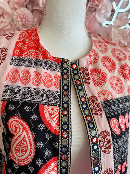 Gilet sans manches avec motifs patchwork colorés, floraux et motifs cachemire paisley, T.36/38