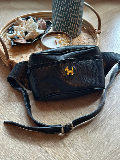 Banane vintage 90s’ noire vintage Chipie logo doré