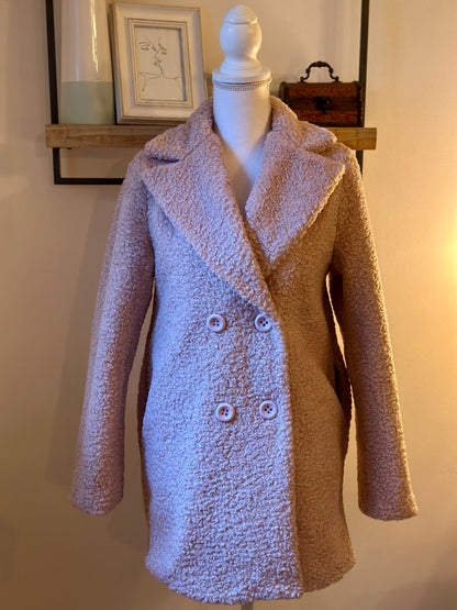 Manteau en bouclette rose clair doublé fabriqué en Italie T.36