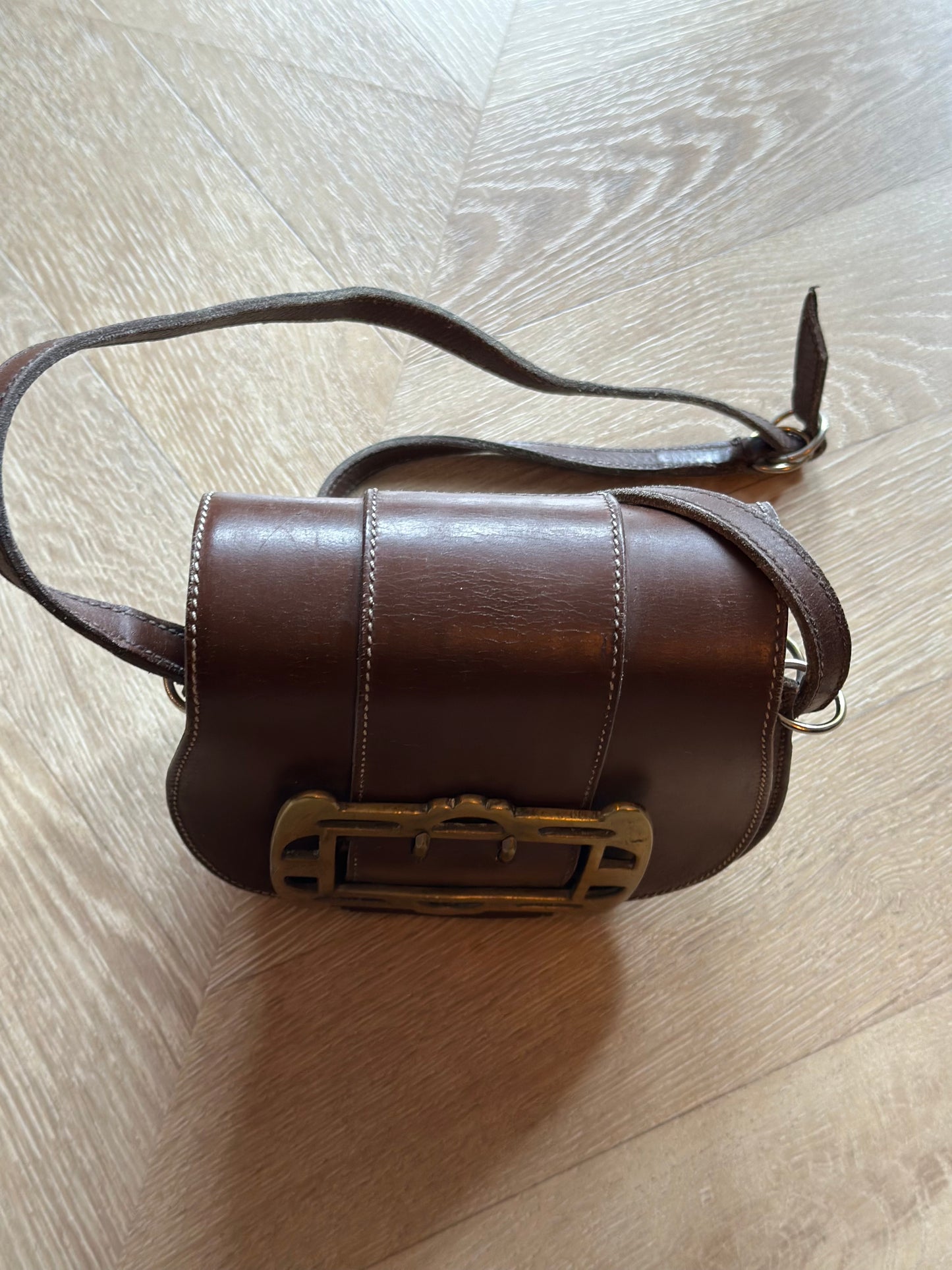 Sac bandoulière cuir marron vintage boucle métal – Made in France