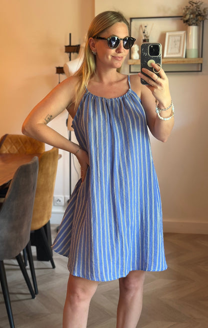 Robe rayée bleu et blanc T.34