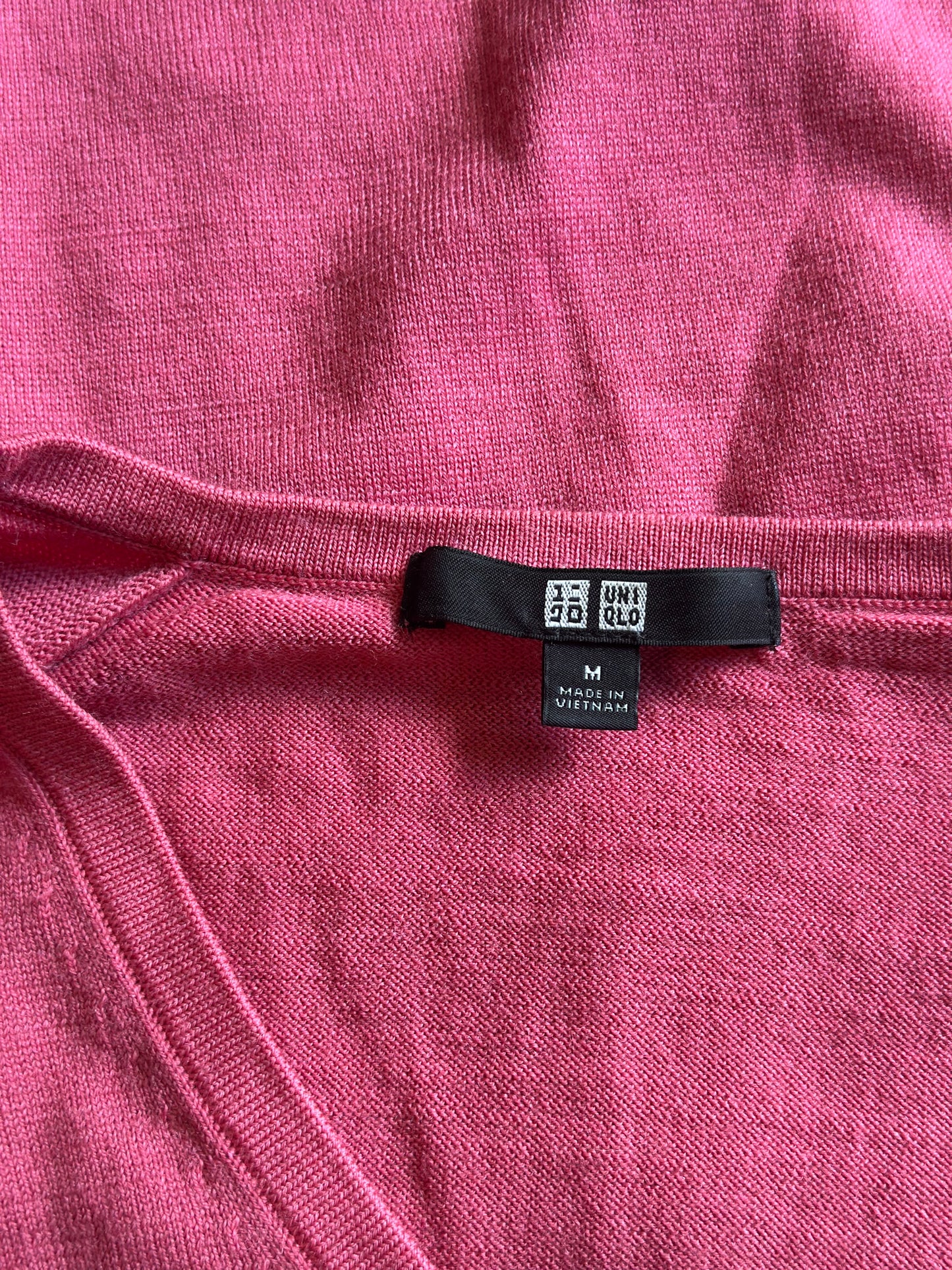 Pull rose col V 100% laine T.38