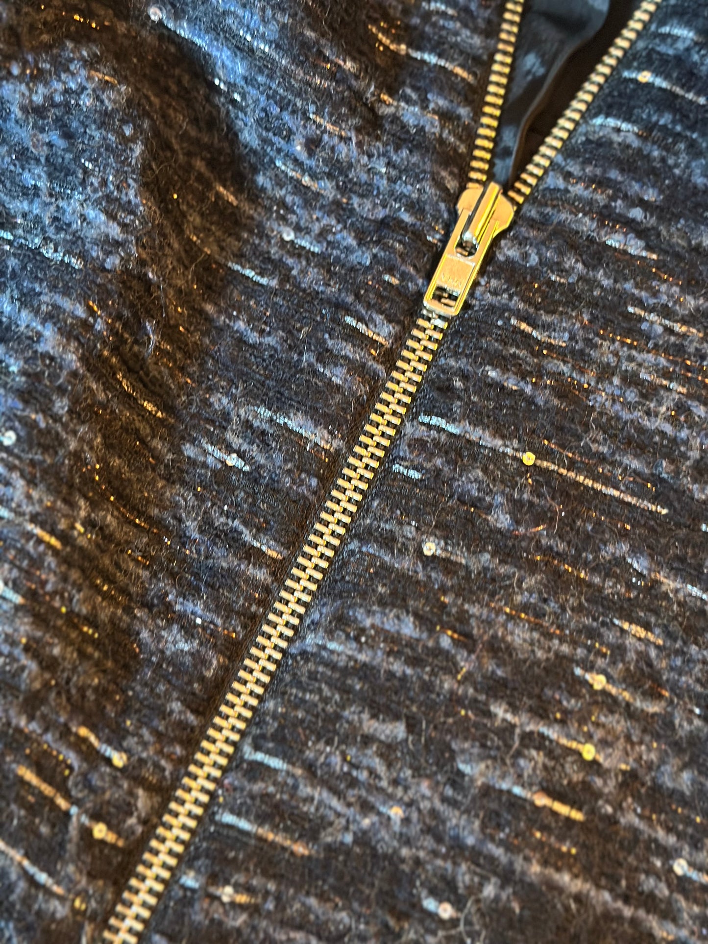 Veste zippée noire à sequins discrets T.40
