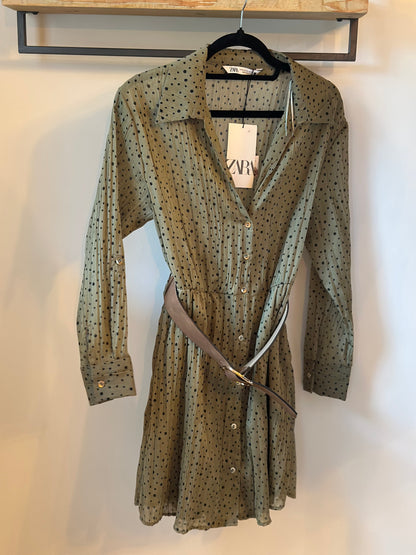 Robe chemise fluide à pois kaki T.34 neuf avec étiquette