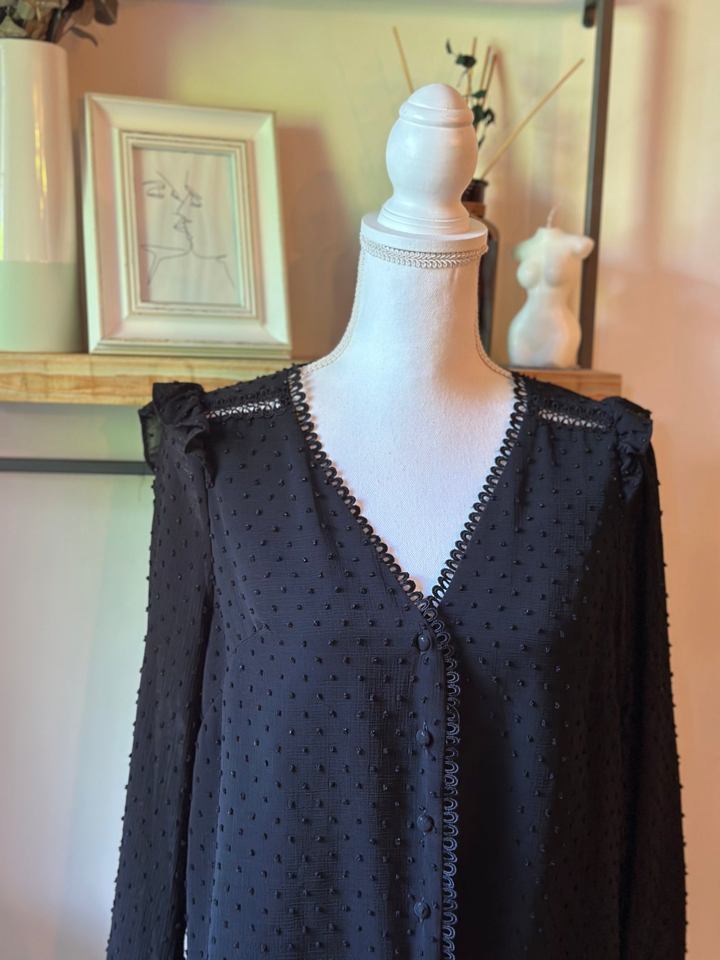 Blouse noire plumetis T.40