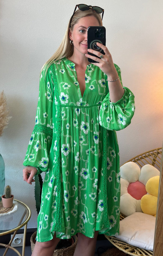 Robe estivale fluide verte à motifs fleuris T.U