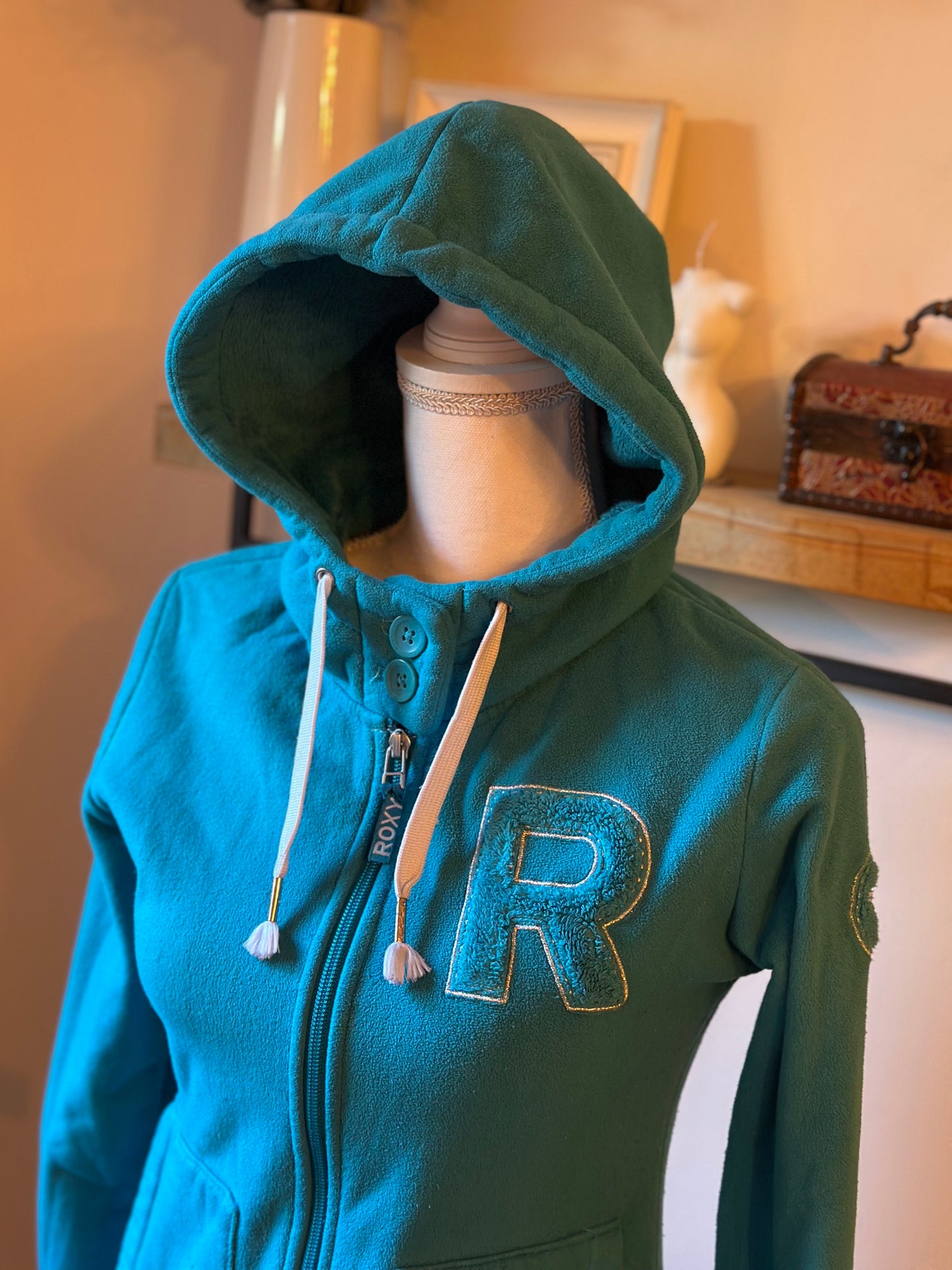 Sweat zippé à capuche uni bleu T.34