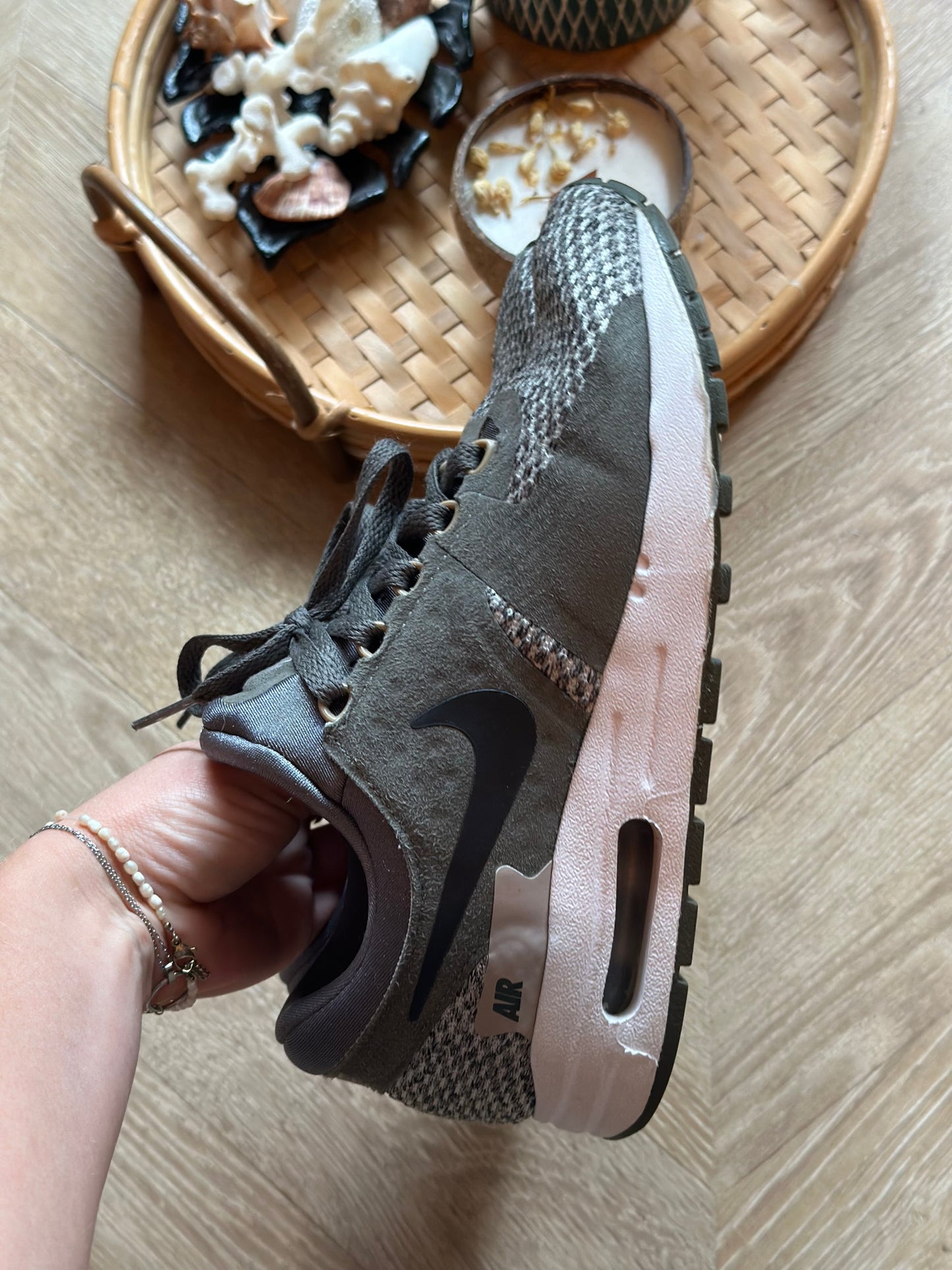 Baskets Air Max Zero SE GS vert kaki et noir P.37,5