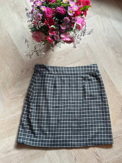Jupe trapèze carreaux noire & blanche T.36