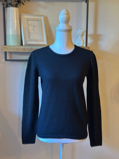 Pull laine mérinos noir détail gris col rond T.38