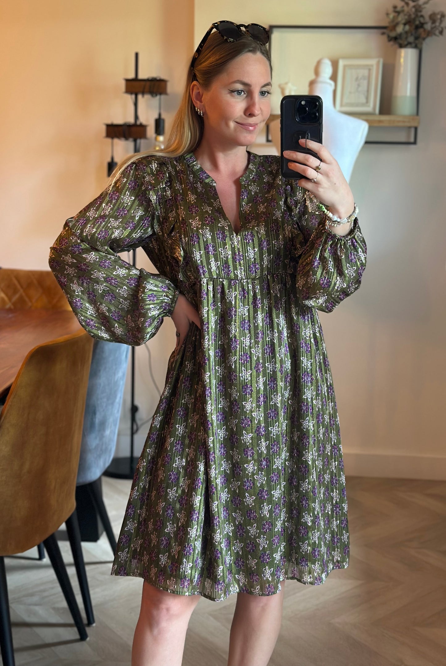 Robe bohème à fleurs kaki et violettes T.38