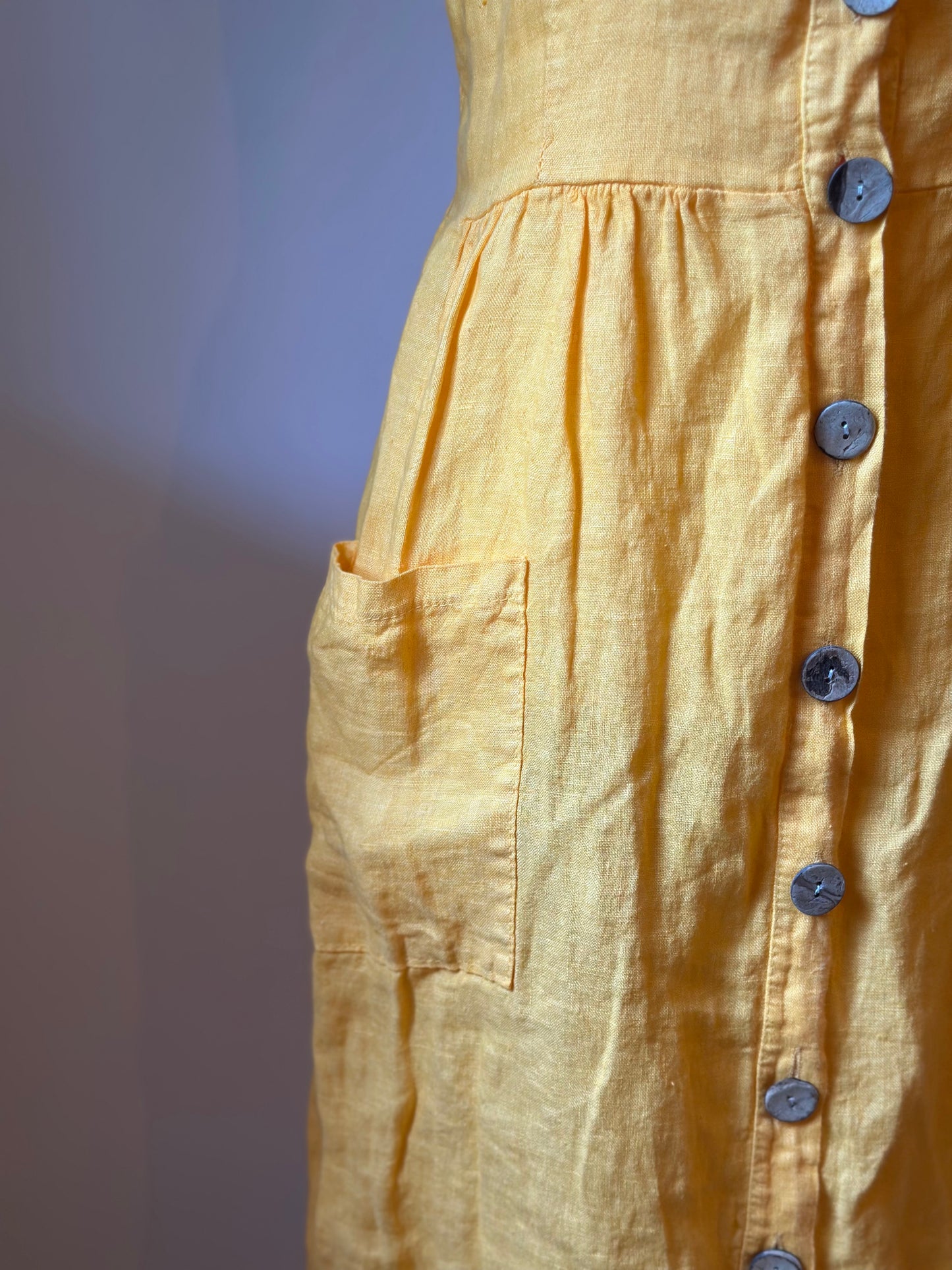 Robe midi jaune en lin boutons – T.38/40