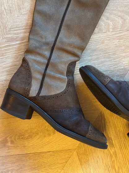 Bottes en cuir suédé bicolores P.38