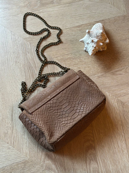 Sac bandoulière Honey cuir embossé effet serpent taupe foncé