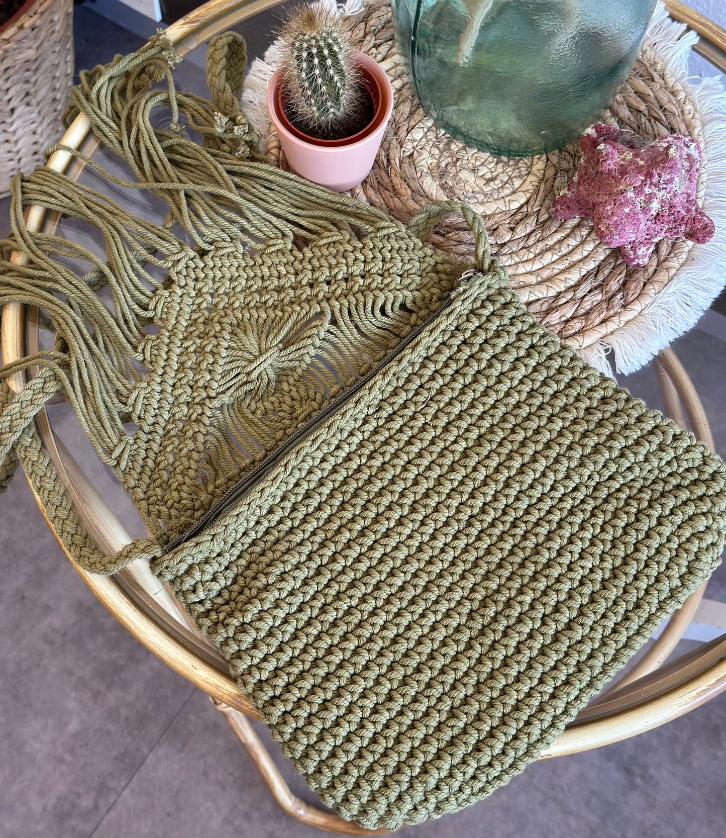 Sac en bandoulière kaki, bohème en macramé fait main