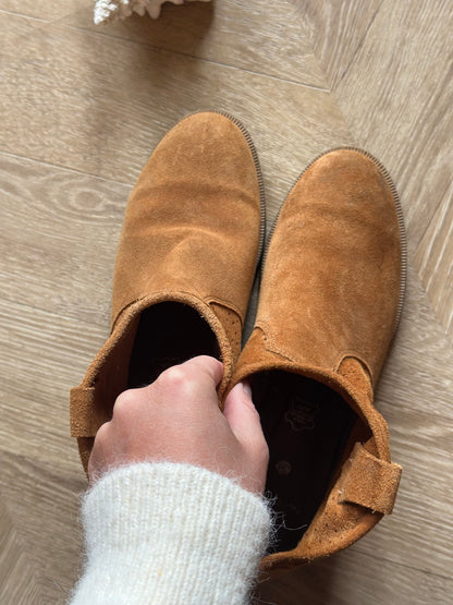 Bottines en cuir daim camel T.39