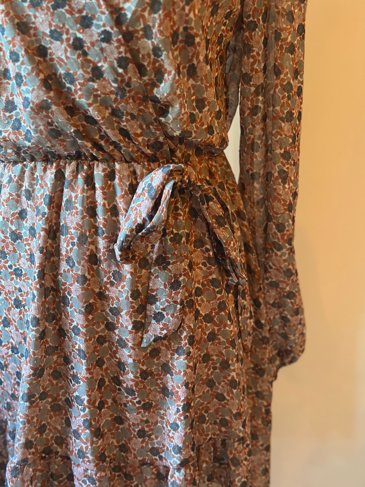 Robe fluide en toile de viscoce fleurie T.36