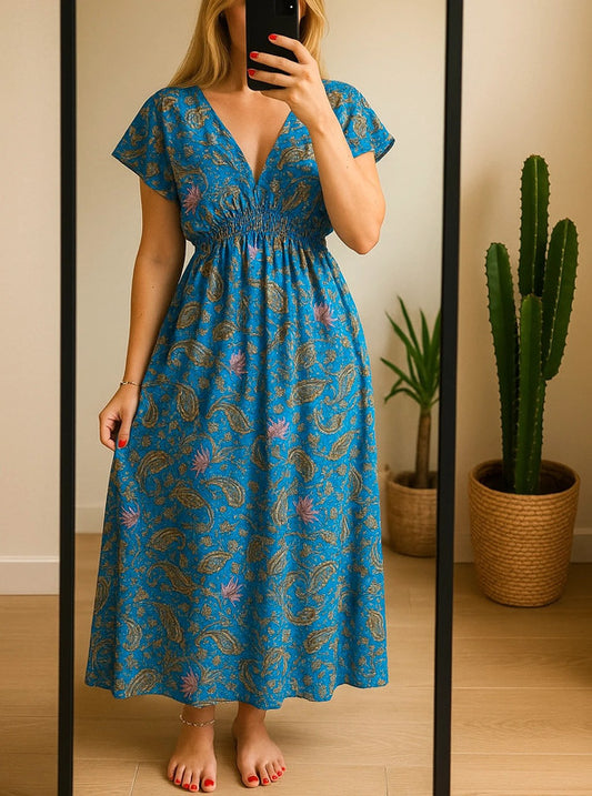 Belle robe longue motifs bleus fleuris T.U