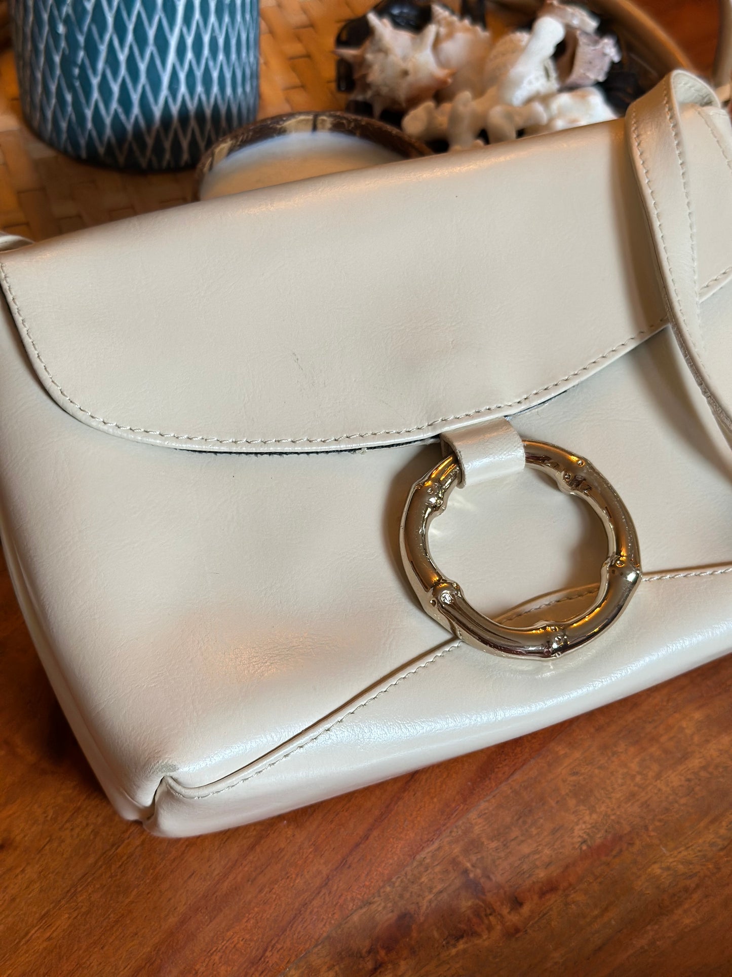 Sac bandoulière en cuir blanc crème cercle argenté – Vintage Made in France