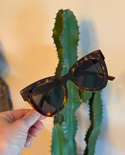 Lunette de soleil marron neuves uv400