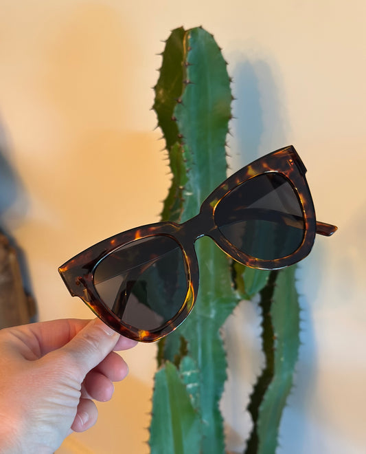 Lunette de soleil marron neuves uv400