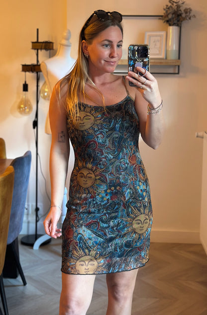 Robe d’été imprimé soleil coloré T.36