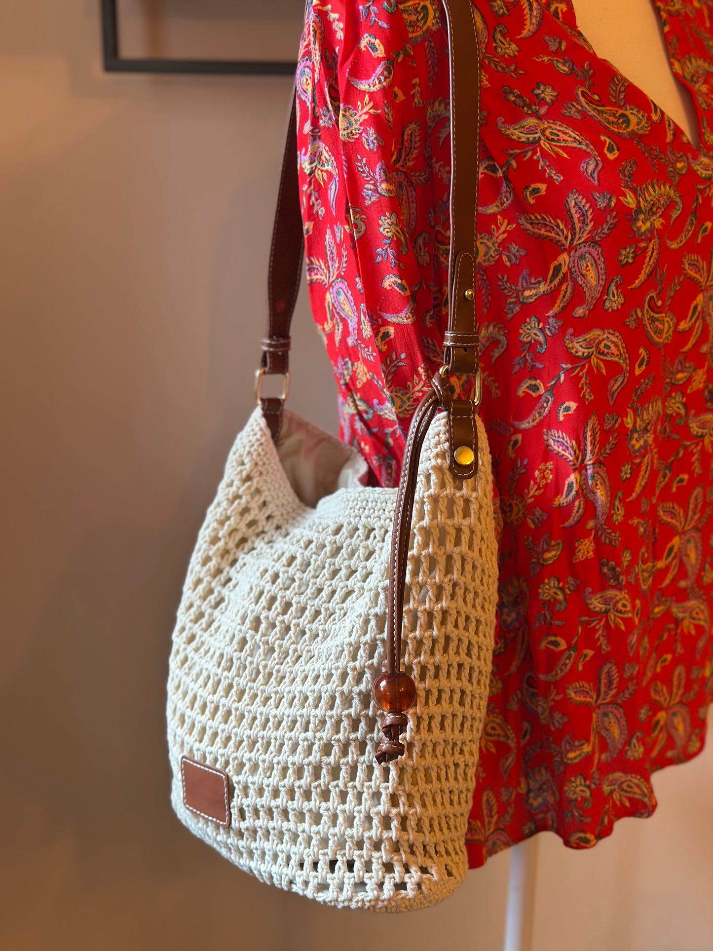 Sac bandoulière tressé crème et marron – Neuf