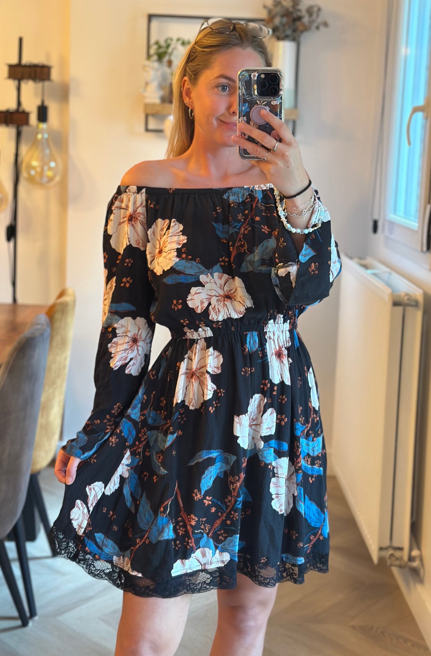 Robe courte à fleurs bohème T.36