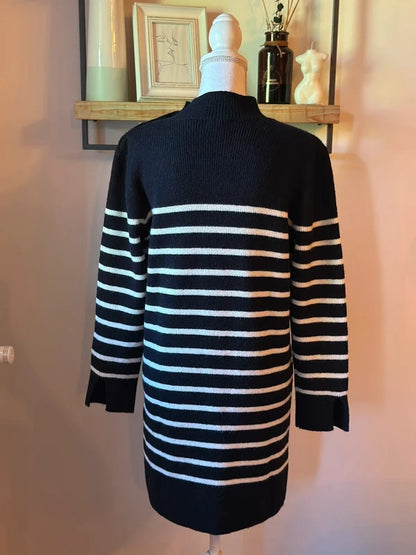 Robe pull marinière noire et écrue boutons dorés laine T.U