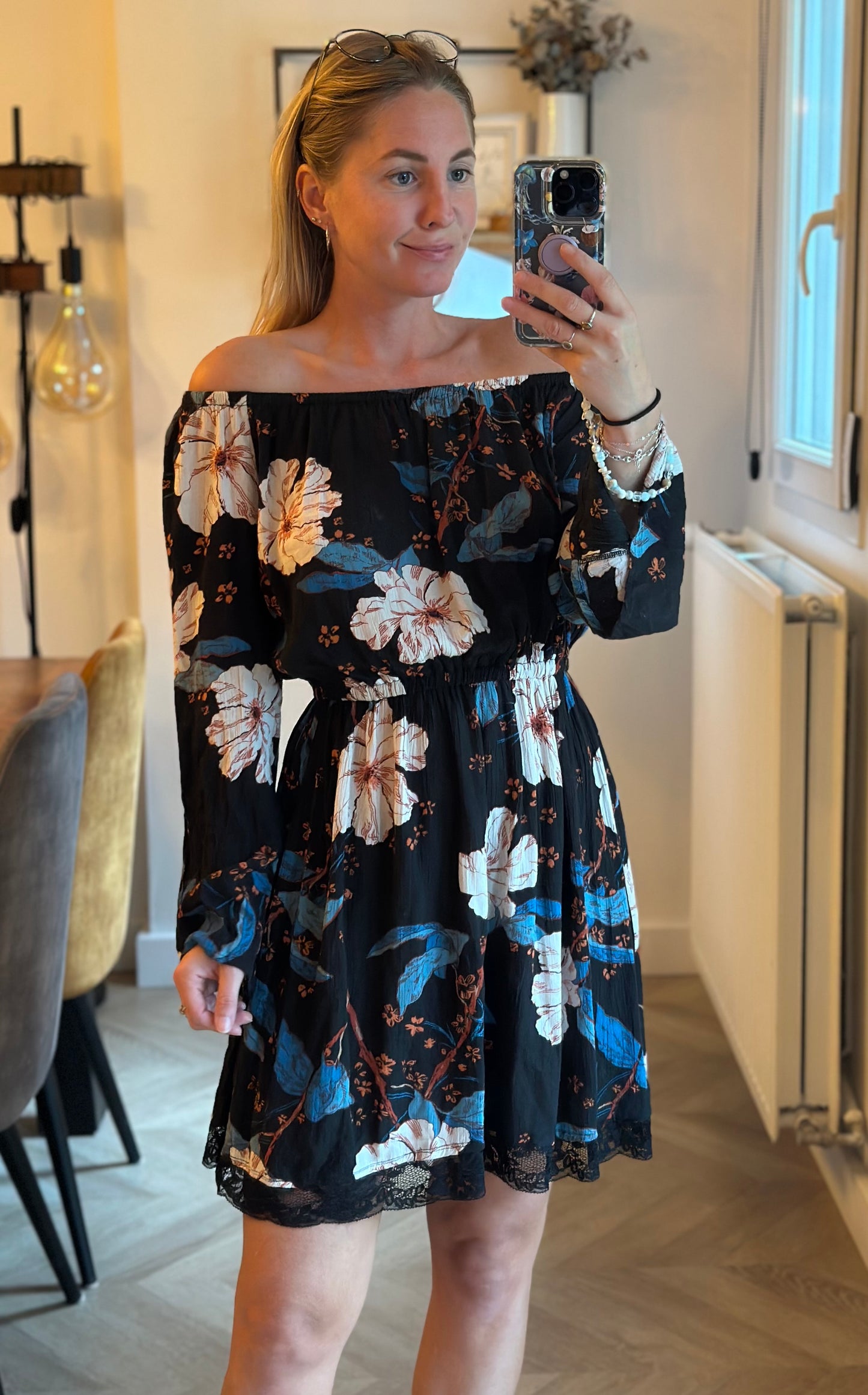 Robe courte à fleurs bohème T.36
