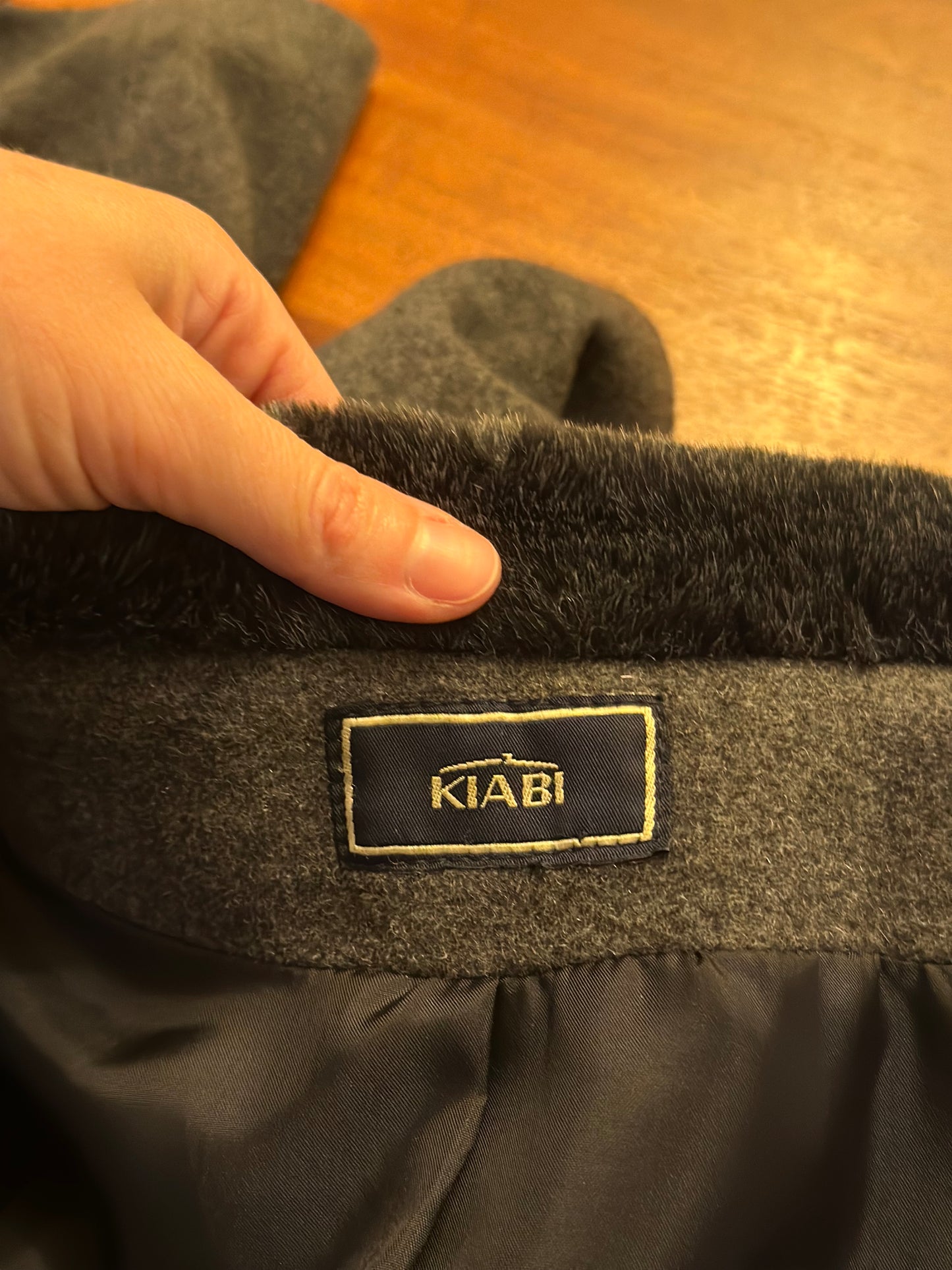 Manteau en laine gris col fausse fourrure Vintage 20s’ T.40