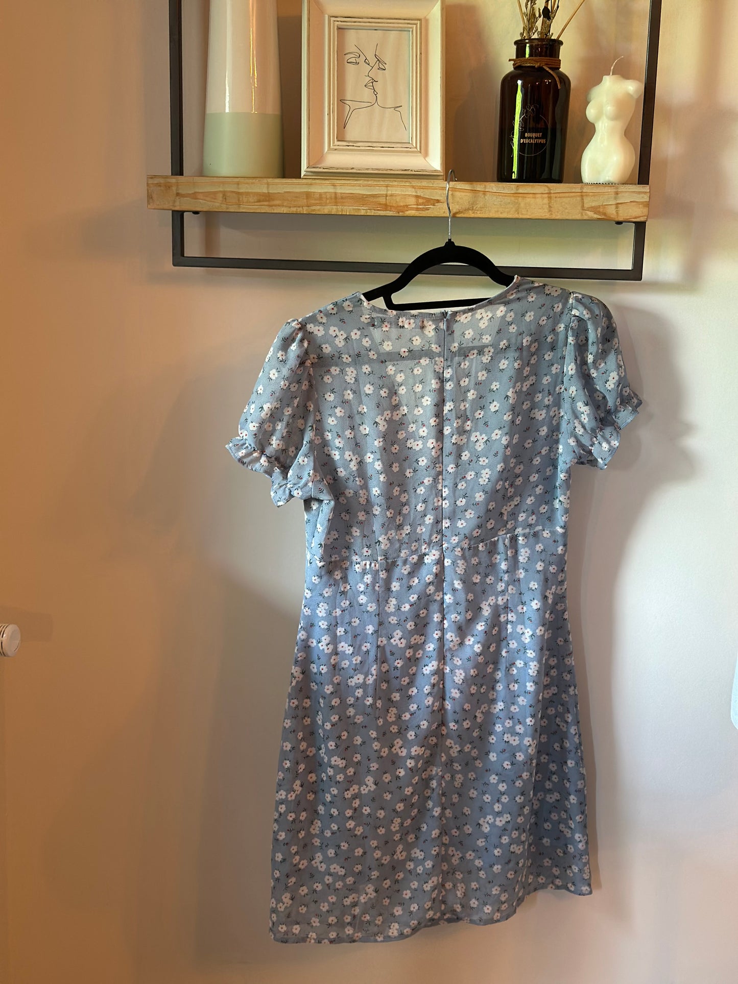 Robe courte fleurie bleu pastel T.36