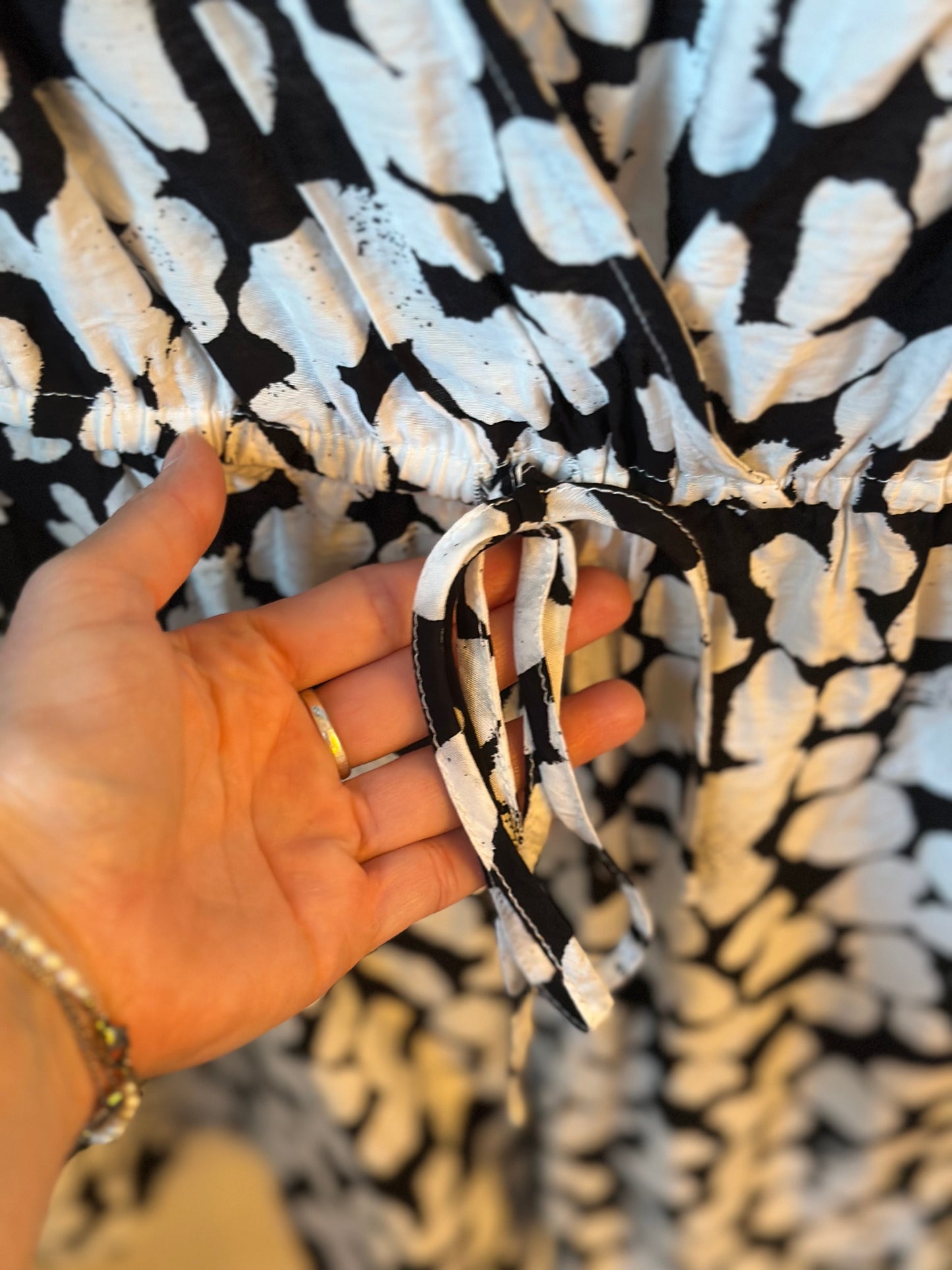 Combishort fluide à pois noir et blanc T.36
