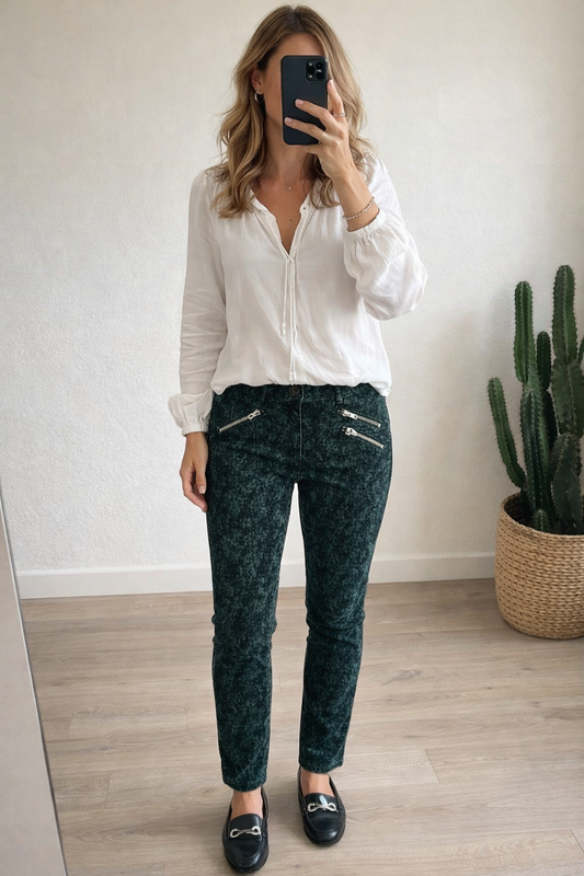 Pantalon en velours vert et noir T.36