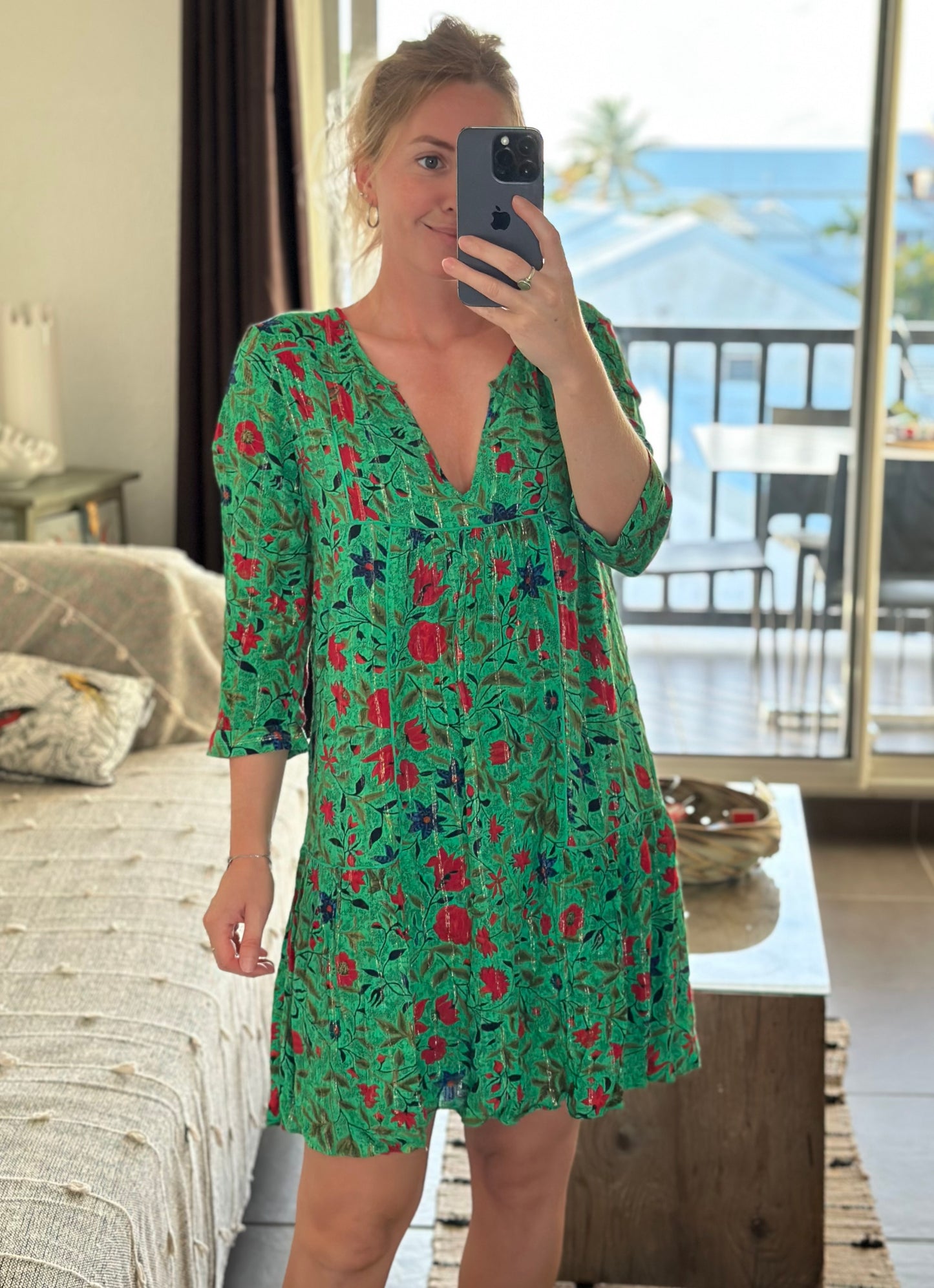 Robe fluide verte à motifs fleuris - Modèle Ève T.34/36